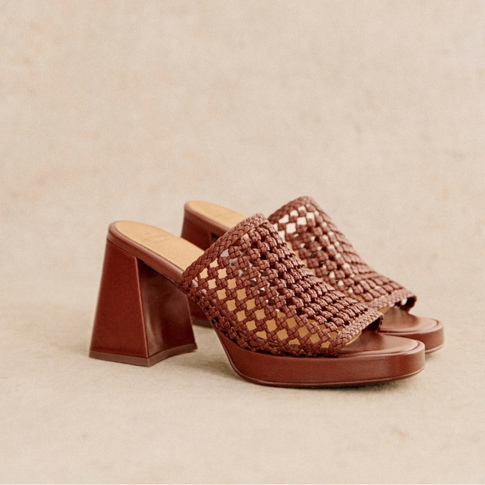 ✨ NWT in Box ✨SÉZANE ~ Annalisa High Mules ~Smooth Natural Leather Size 8 (39) ✨
